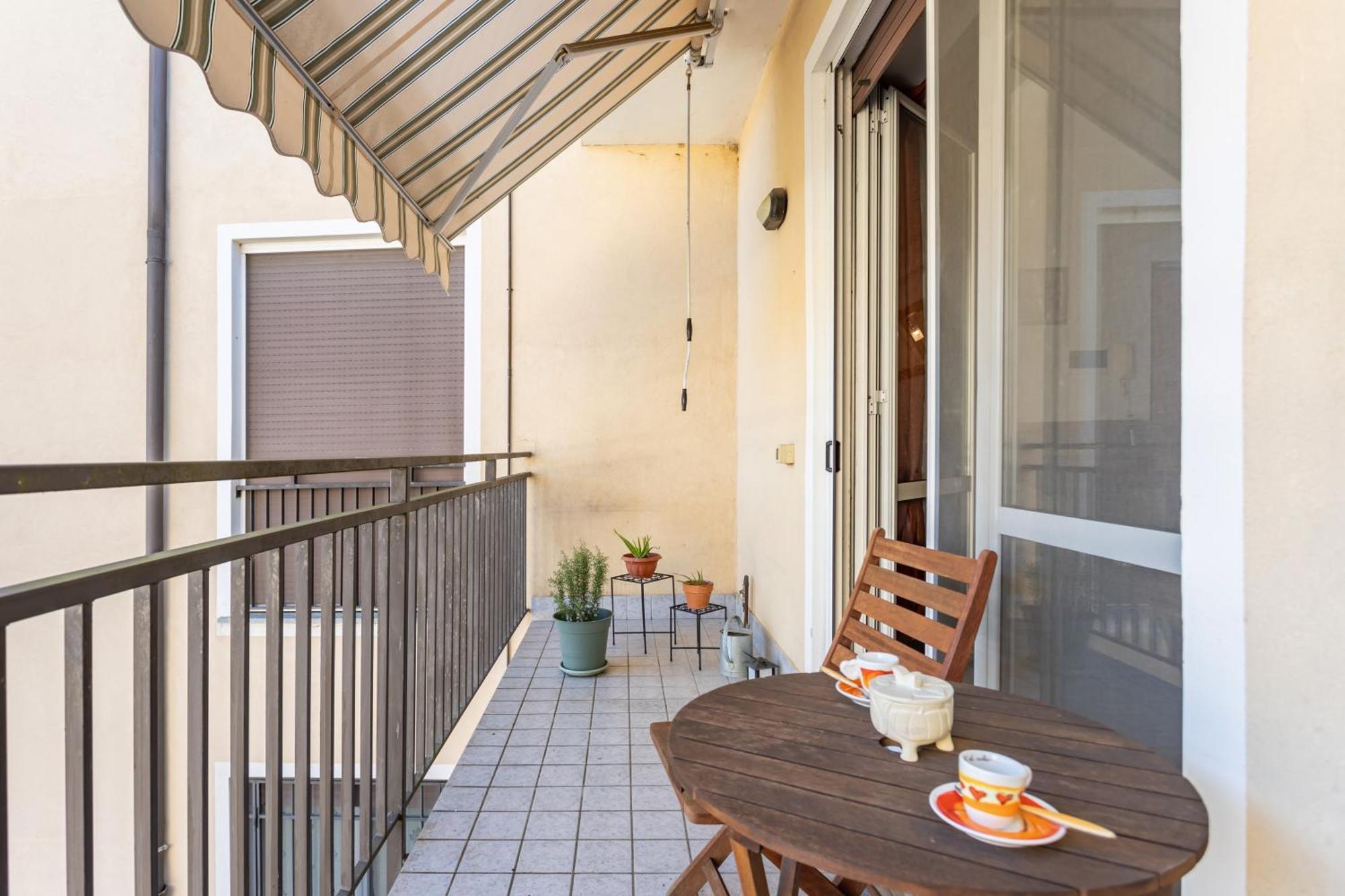 Lilly House - Travaco Siccomario - By Host4U Apartment San Martino Siccomario Exterior photo