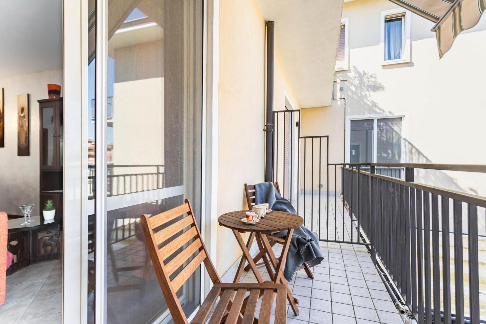 Lilly House - Travaco Siccomario - By Host4U Apartment San Martino Siccomario Exterior photo